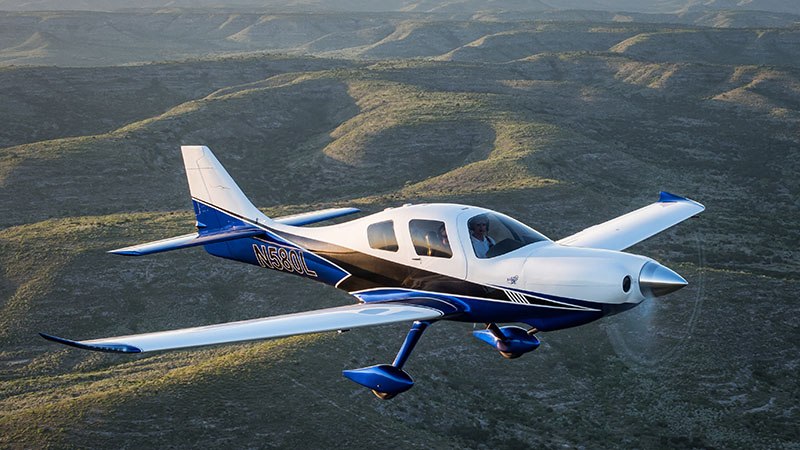 Lancair Mako in flight